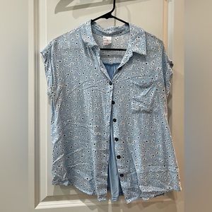 No Boundaries, light blue floral print shirt, medium